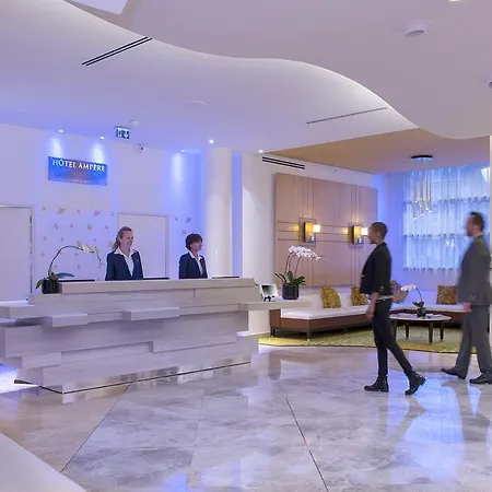 Urban Hive Paris Hotell 4*