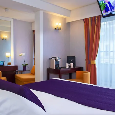 Ampere Hotel