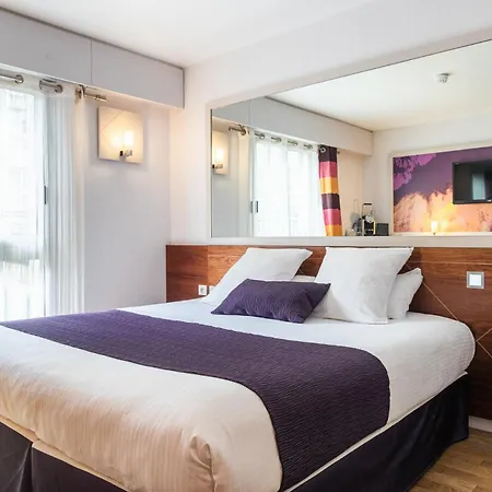 Hotel Ampere 4*