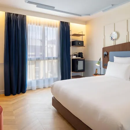 Hotel Urban Hive 4*
