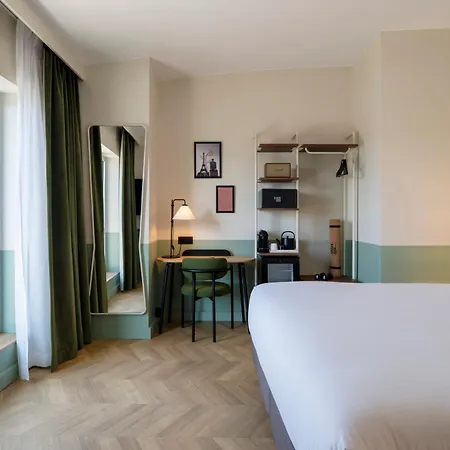 Urban Hive Szálloda 4*