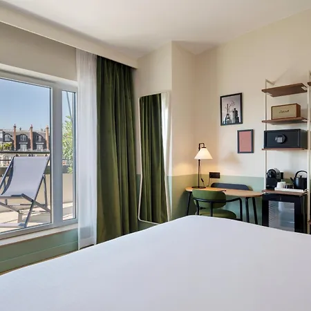 Urban Hive 4*