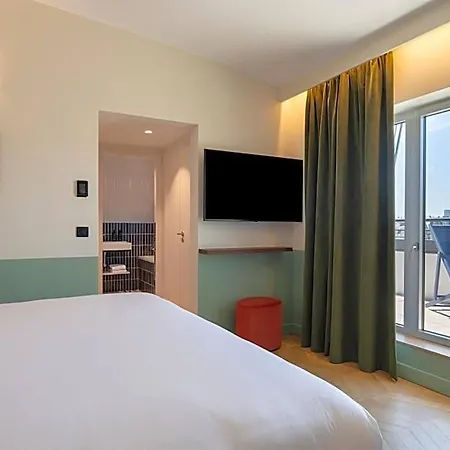 Urban Hive 4* Париж
