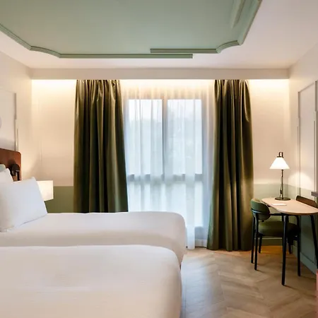 Urban Hive 4*