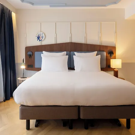 فندق Urban Hive 4*