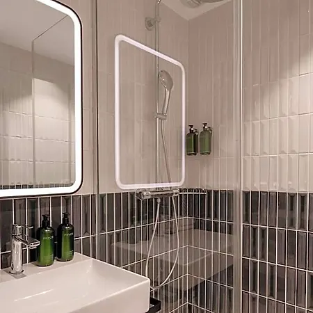 Urban Hive Hotel 4*