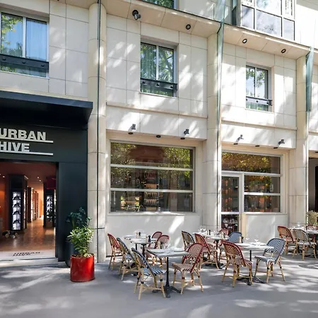 Urban Hive 4*